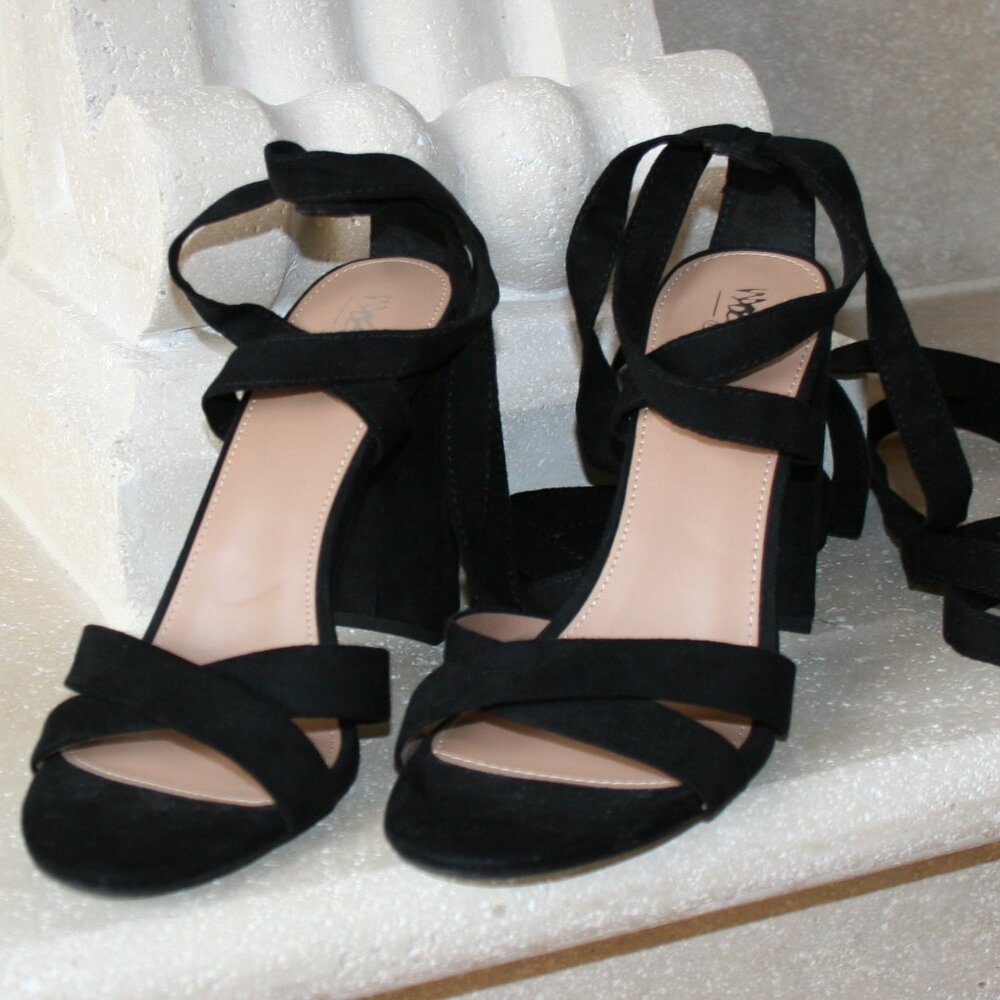 Black Suede Strap Lace Up Heels Size 9 1/2 (NWOT)